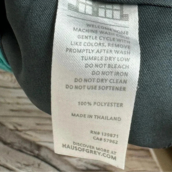 Matte Grey Men's Size 38 Turquoise Shorts 100% Polyester Haus of Grey Pockets - Picture 3 of 5